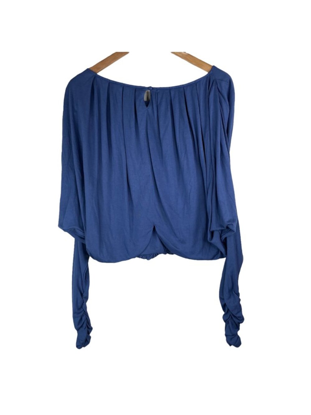 Miilla Top Medium Cropped Casual Ruched Long Sleeve Keyhole Blue Lagenlook